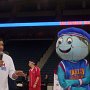 The announcer (sorry, don't remember his name) and Globie